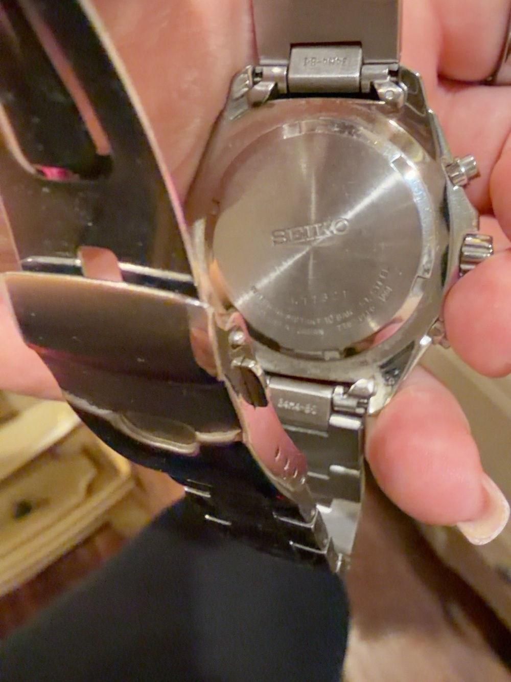 Seiko Silver Stainless Steel Watch with Black Dial - Picture 2 of 2